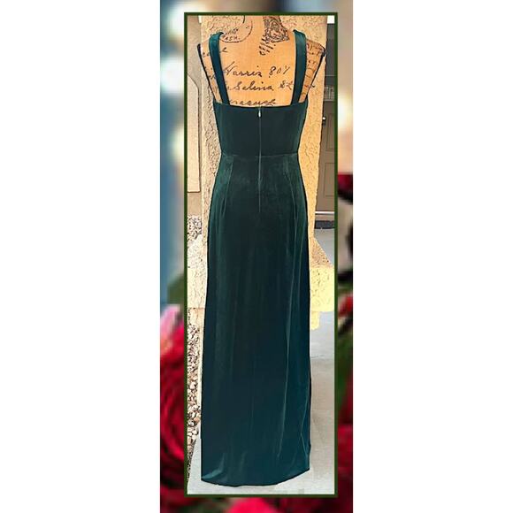 Lulus Elegant Sweetie Emerald Green Velvet Square Neck Maxi Dress Size: L - Picture 6 of 11